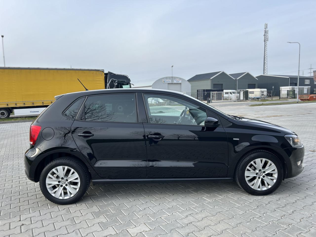 Volkswagen Polo 1.2 R-LINE|APK|CRUISE CONTR|CARPLAY|STOELV