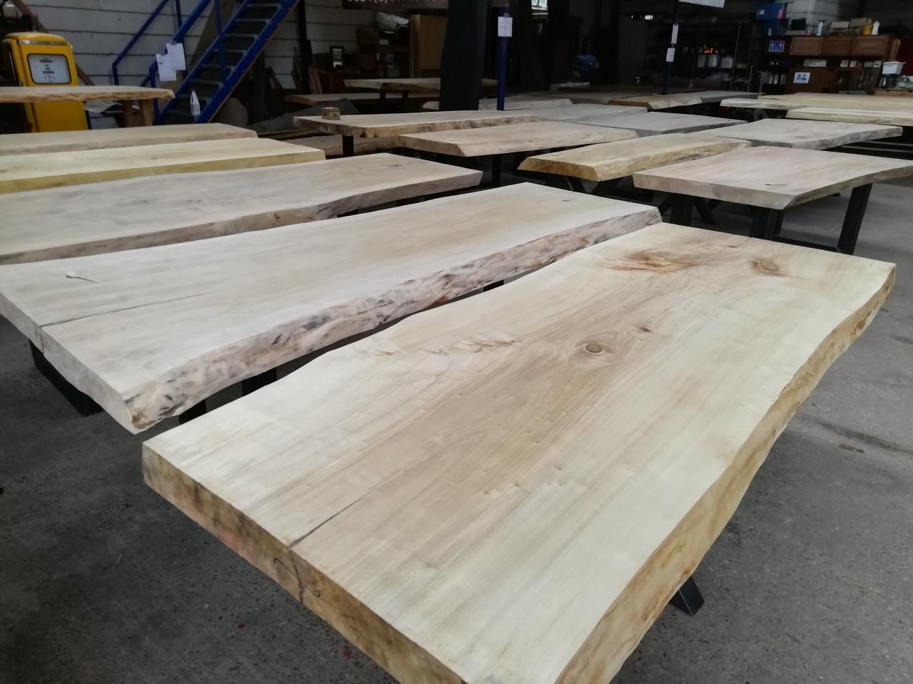 Boomstamtafels, tafelbladen planken
