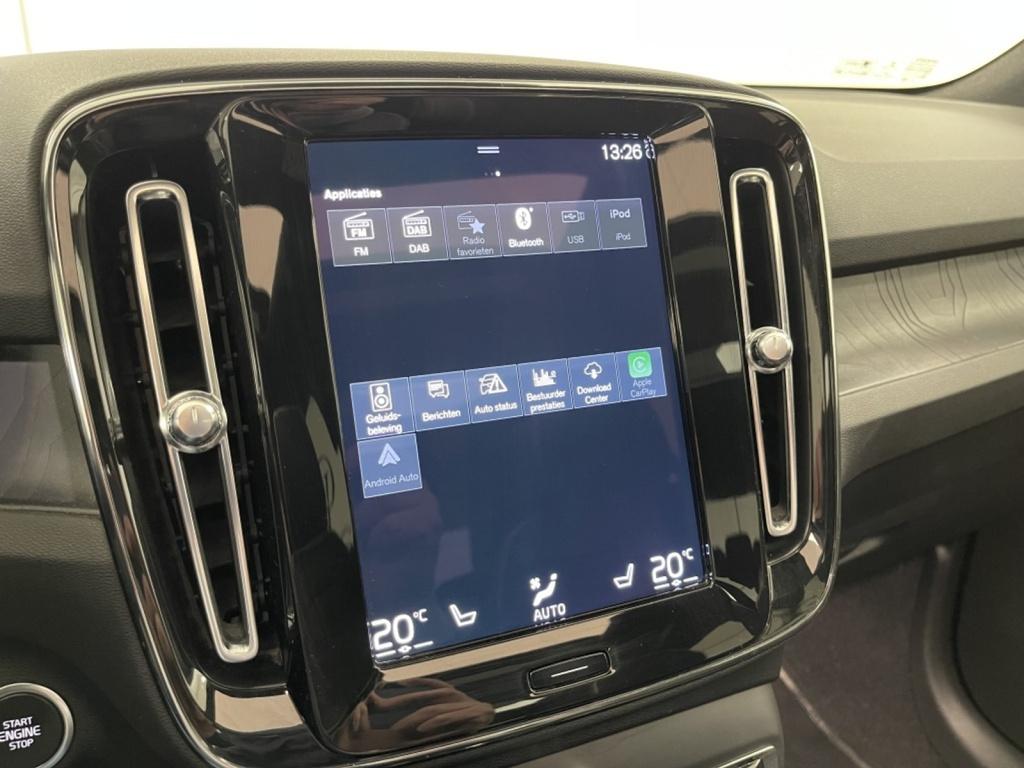 Volvo XC40 1.5 t4 plug-in hybrid ultimate dark | autopilot | harman/kardon 