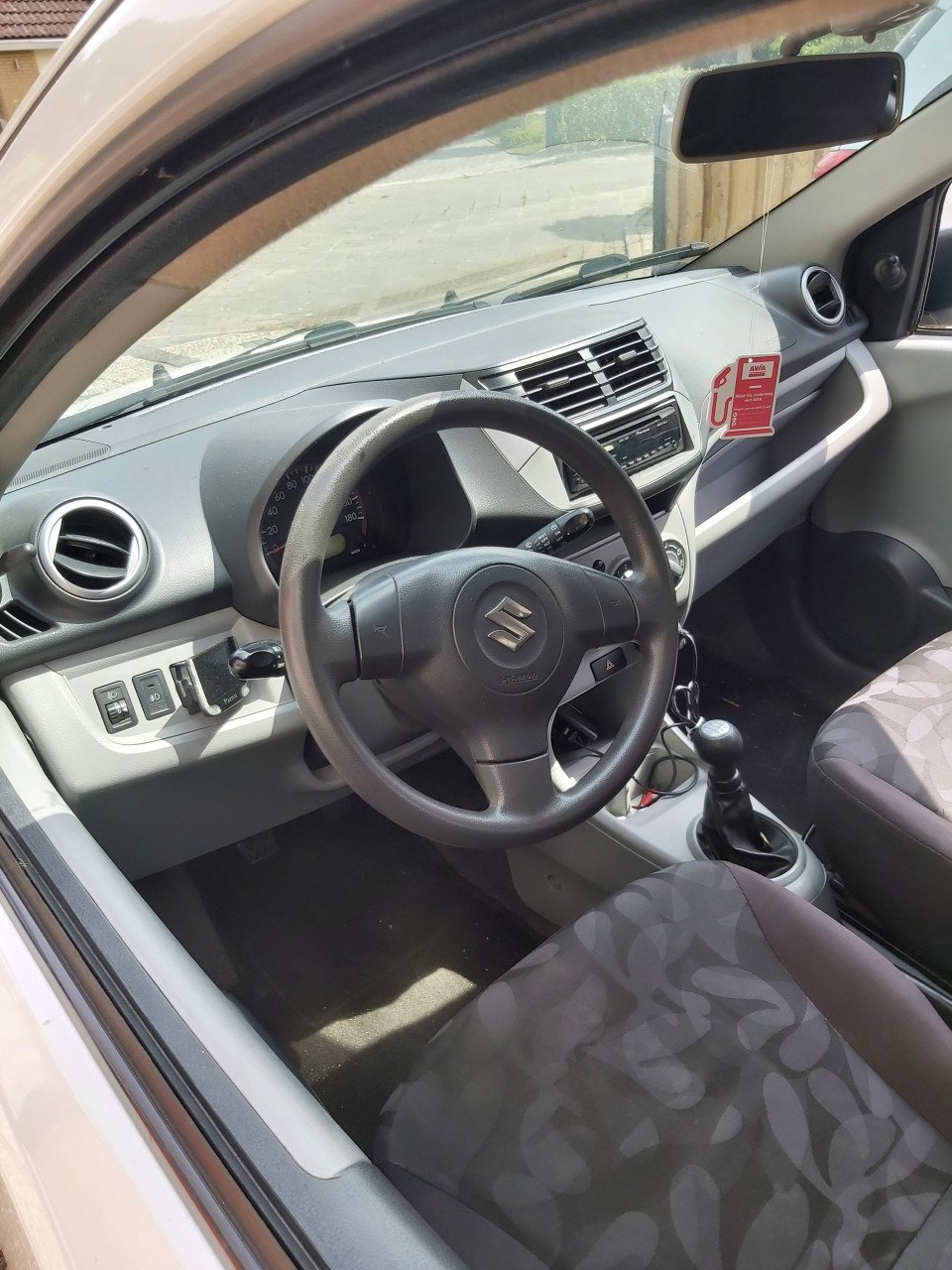 SUZUKI