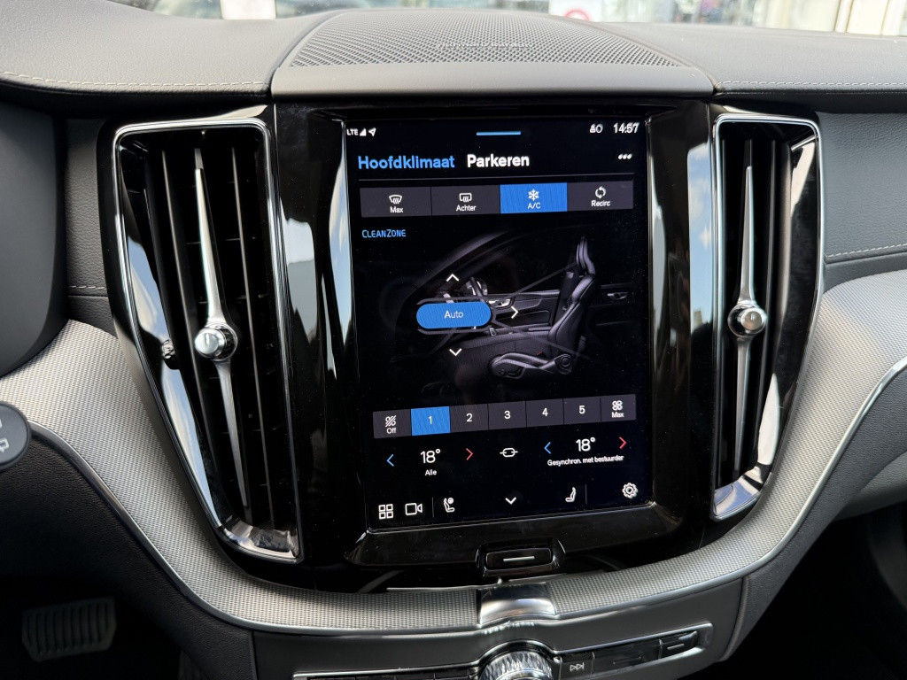 Volvo XC60 t6 398pk recharge ultra dark| panodak| 360camera| adap.cruise| t