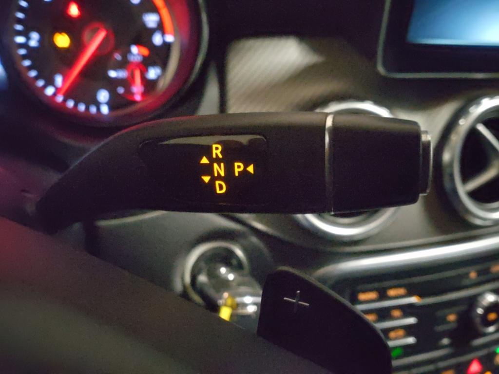 Mercedes-Benz Gla-klasse 180d ambition | automaat