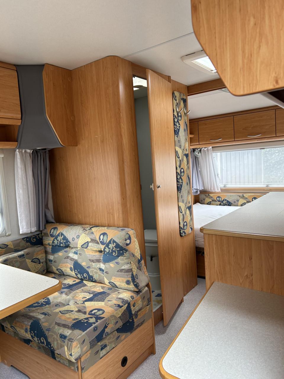 Knaus Blue Line 450 caravan