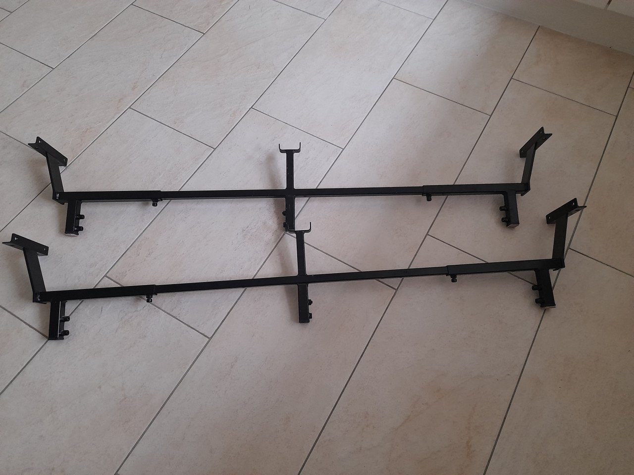 Potenset  geschikt voor lattenbodems van 70-80-90cm breedt (in goede staat)