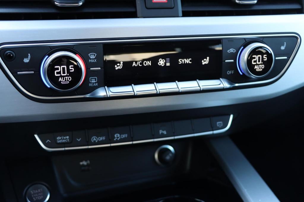Audi A4 limousine 35 tfsi s edition 150pk s-tronic