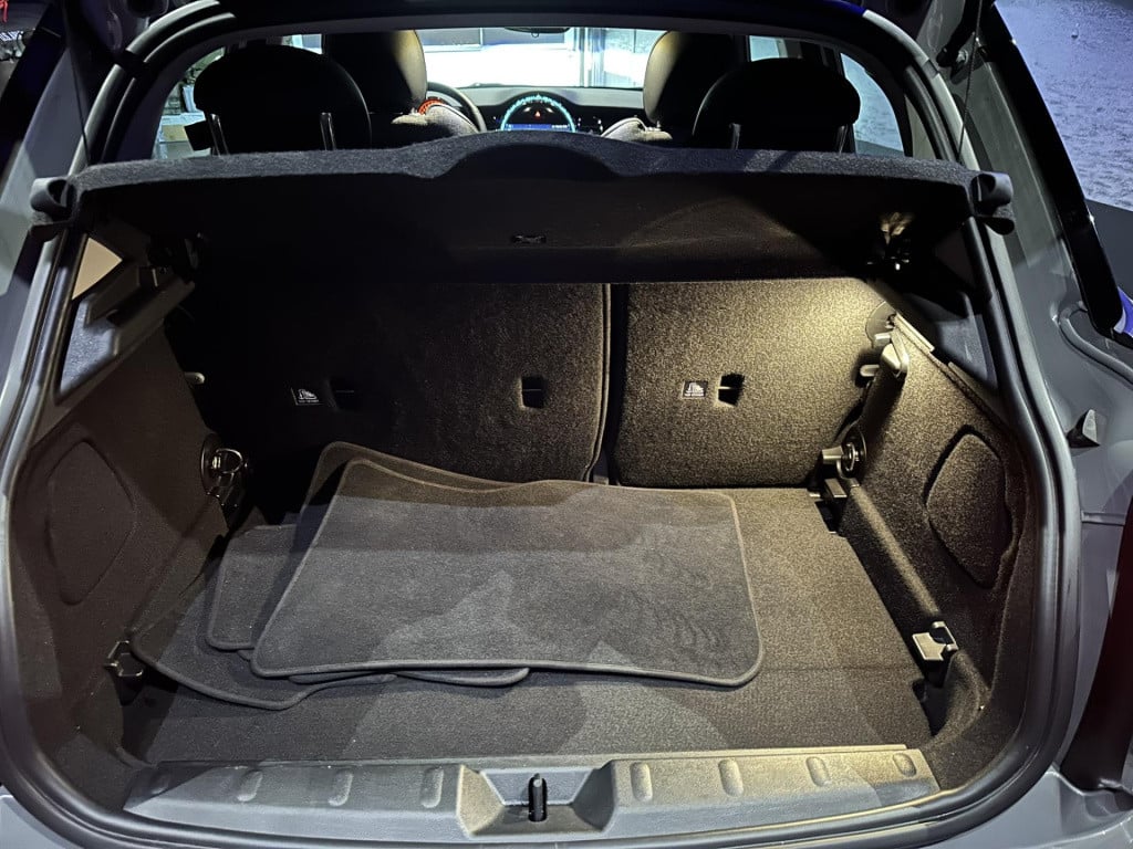 Mini Cooper mini 1.5 business edition *led*sportstoelen*applecarplay*