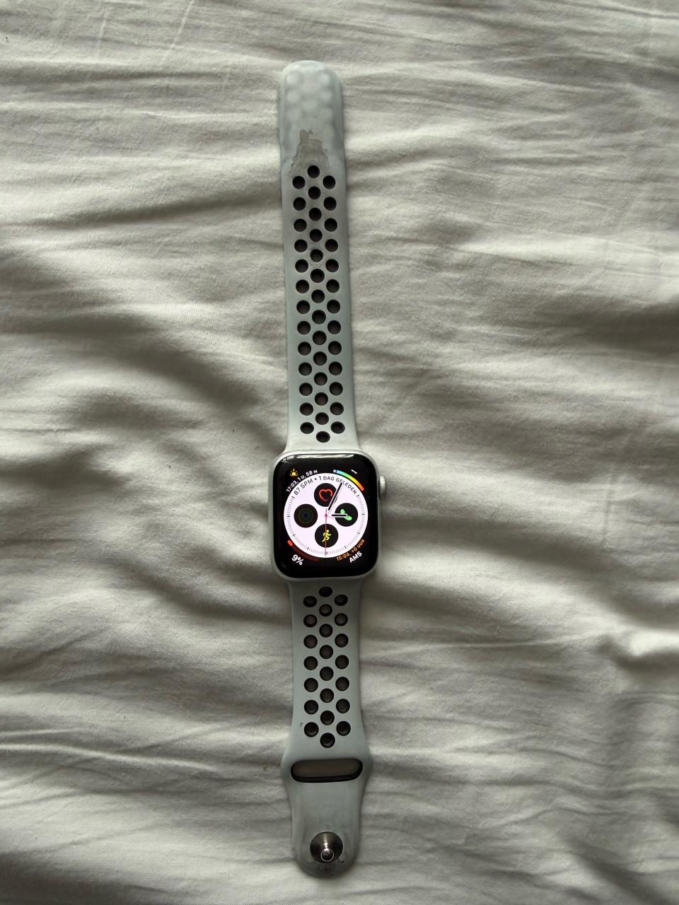 Apple Watch SE (1e Generatie) - Goede conditie