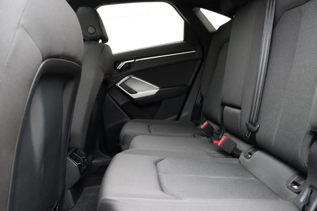 Audi Q3 sportback 35 tfsi pro line business 150pk s tronic