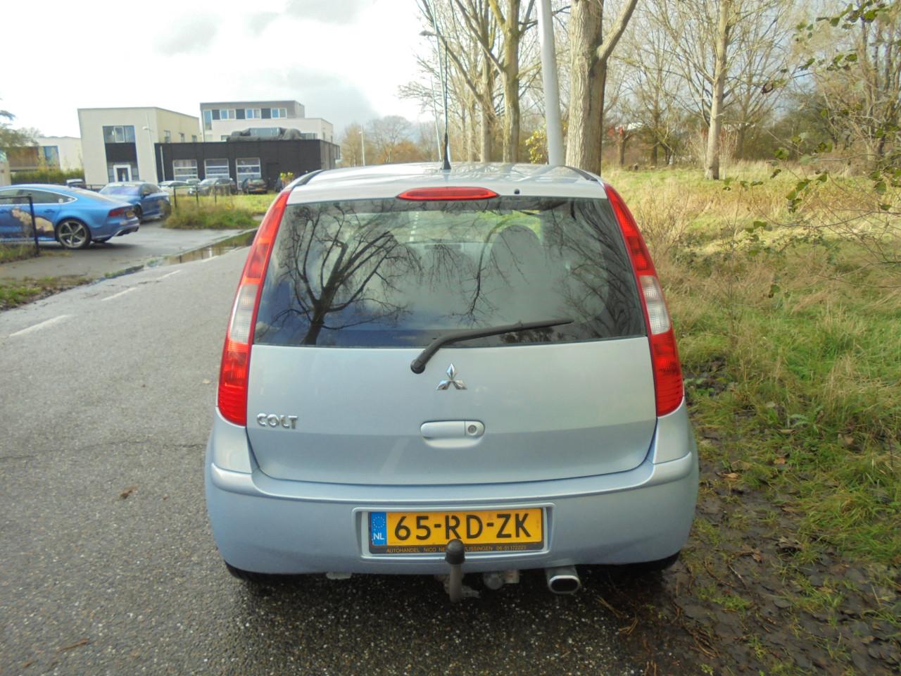Mitsubishi Colt 1.3 nette zuinige auto ,aflevering met nieuwe Apk