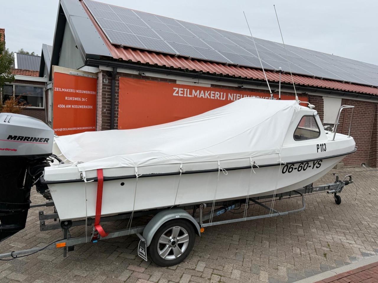 Pilot 520 Sea Fishing Boat Complete