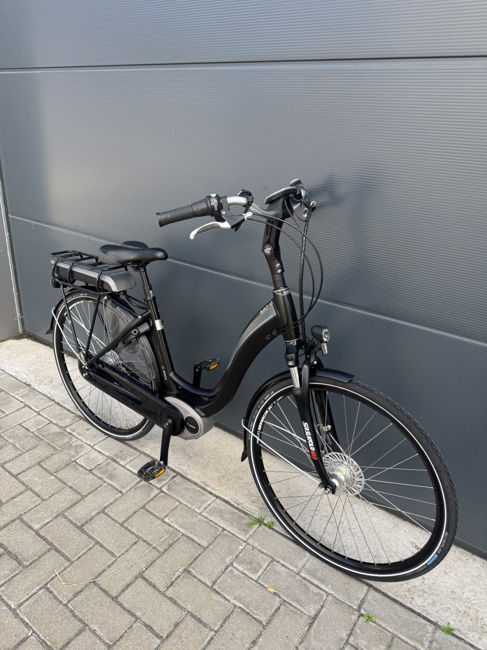 Dutch ID Tour middenmotor elektrische fiets 400WH