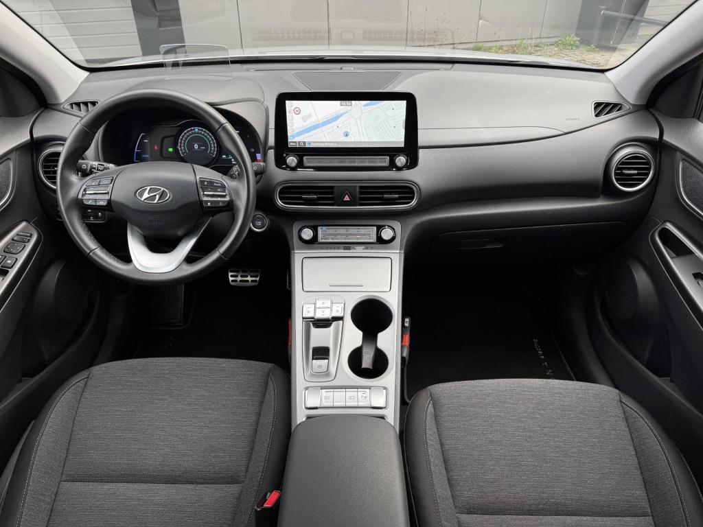 Hyundai Kona ev fashion 64 kwh soh 97%, 3-fase lader