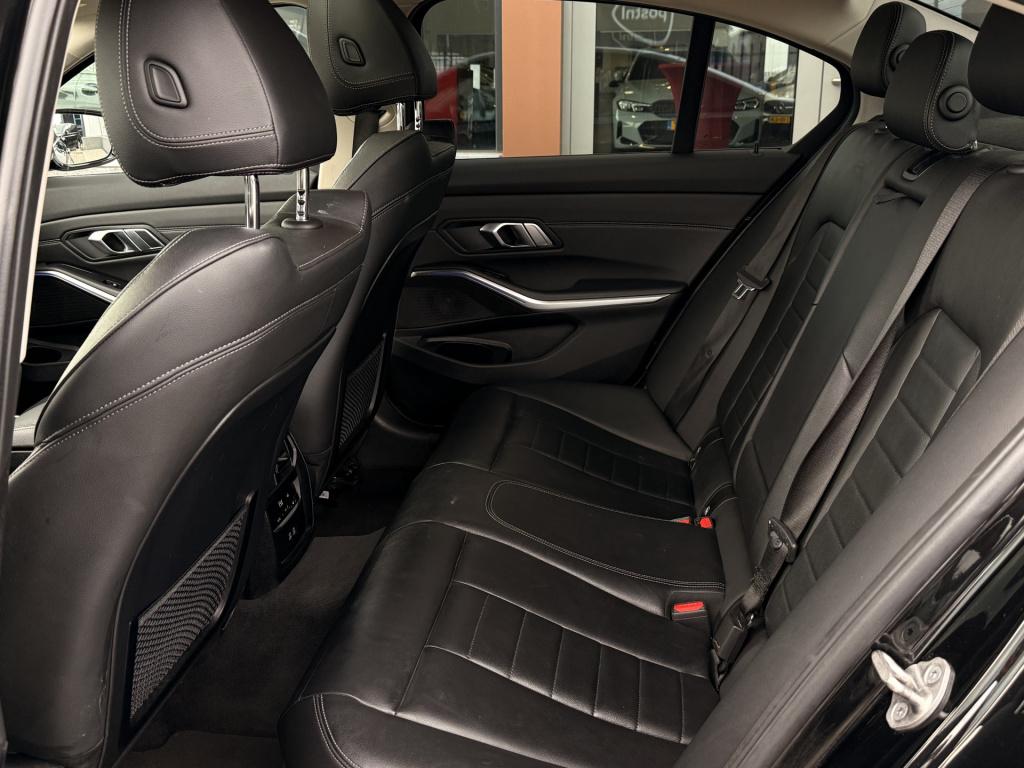 BMW 3-serie 318i business edition plus | acc | laser | leder | schuif/kante