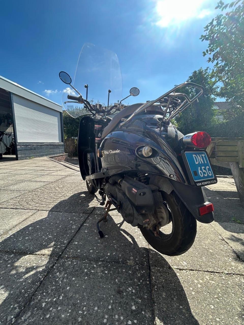 BTC Old Classic scooter