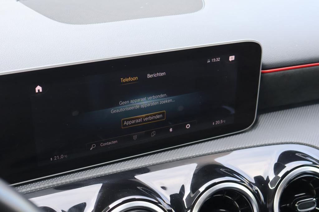 Mercedes-Benz A-Klasse 180 business solution amg l automaat l camera l temp