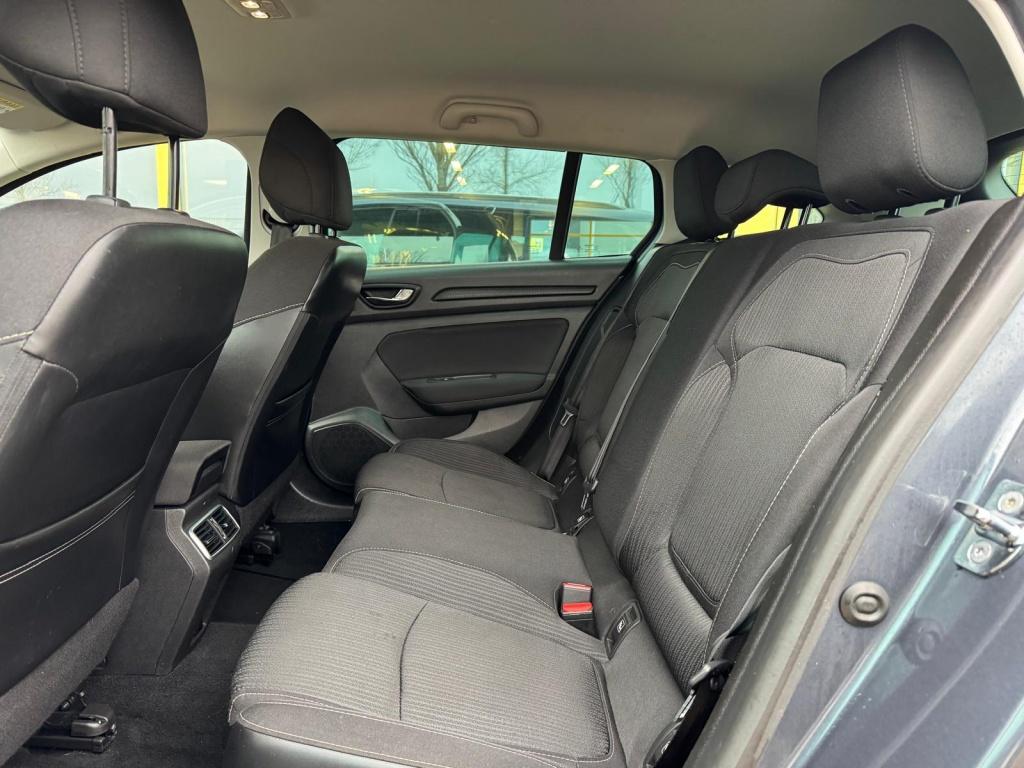 Renault Megane 1.2 tce limited | bovag garantie