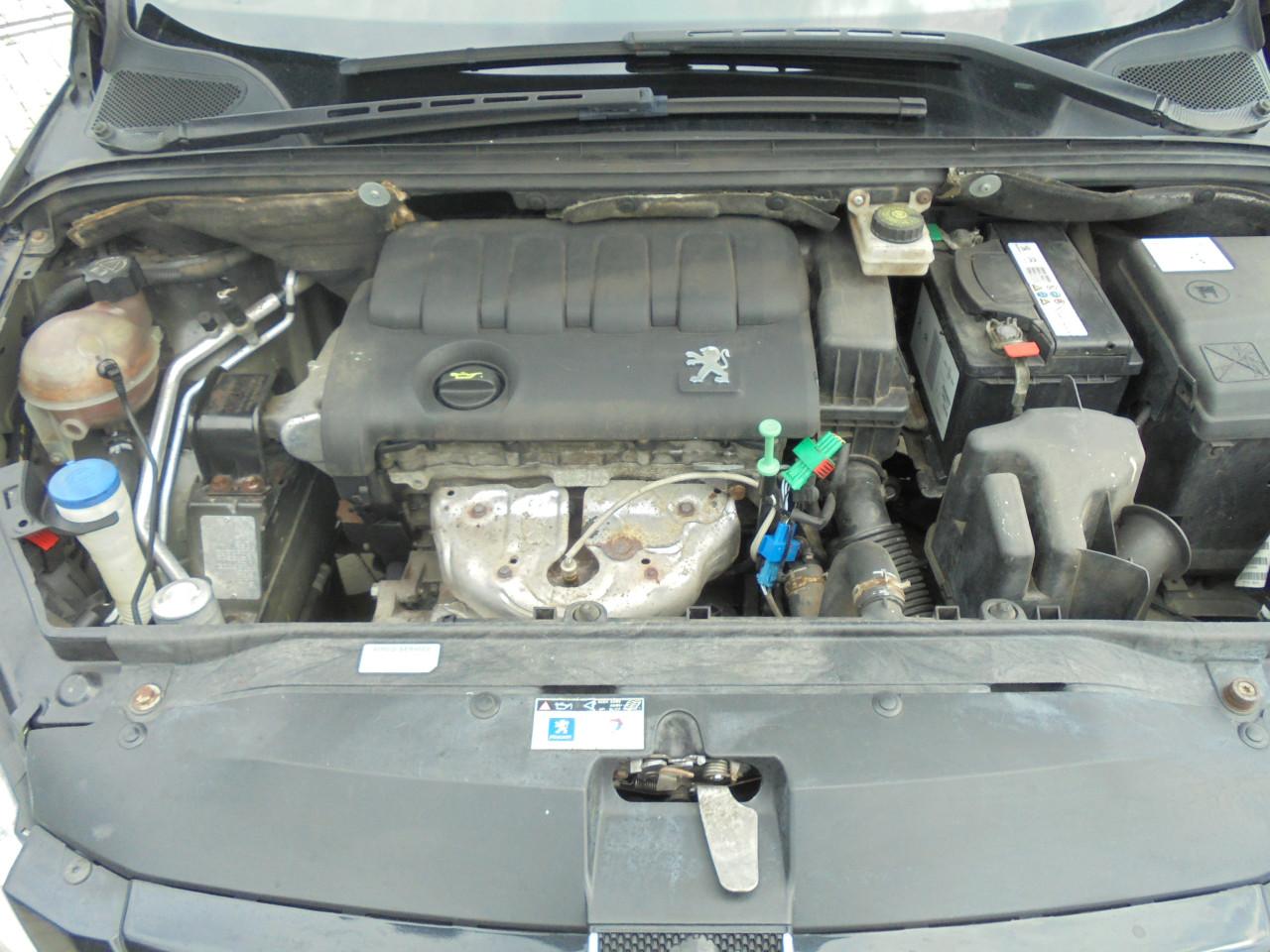 307 1.4 I  - 16V Break uit het bouwjaar 2005 met Apk en N.A.P