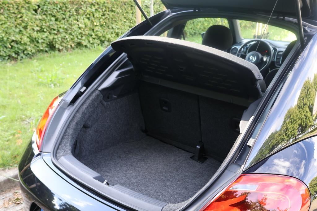Volkswagen New Beetle 1.2 tsi design | rijklaarprijs| benzine| 12 maanden b