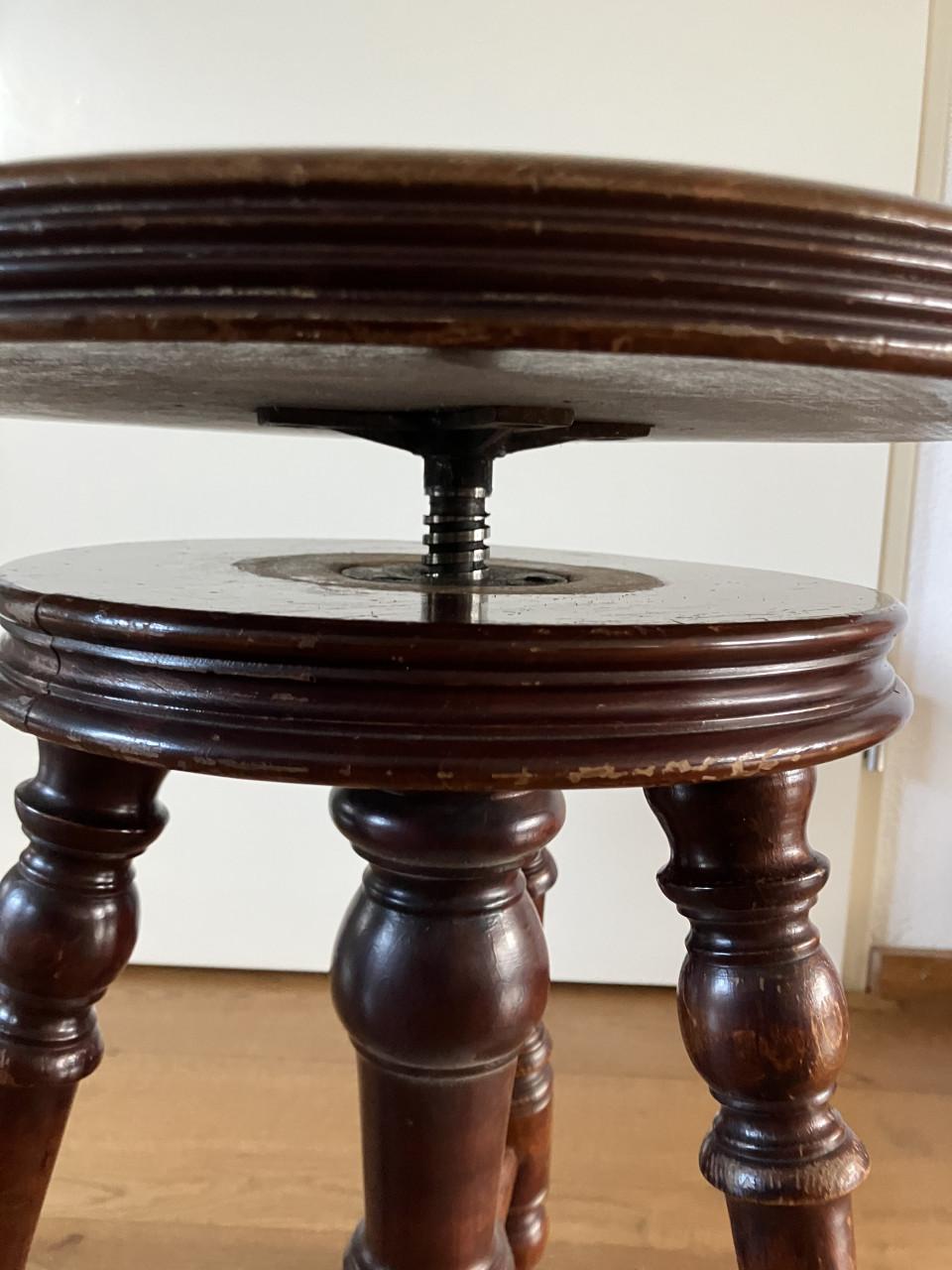 Orgelkrukje of plantenkrukje Jugendstil