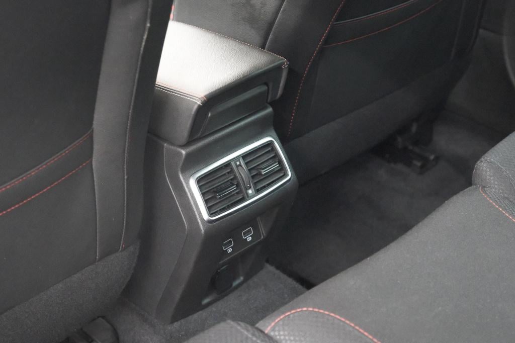 Renault Megane tce 140 r.s. line | trekhaak | adaptieve cruise control | bo