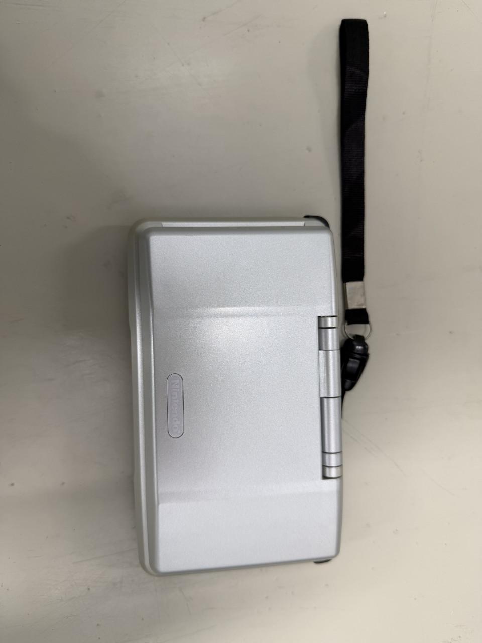 Nintendo DS (1e generatie) + games + GBA games + R4DS