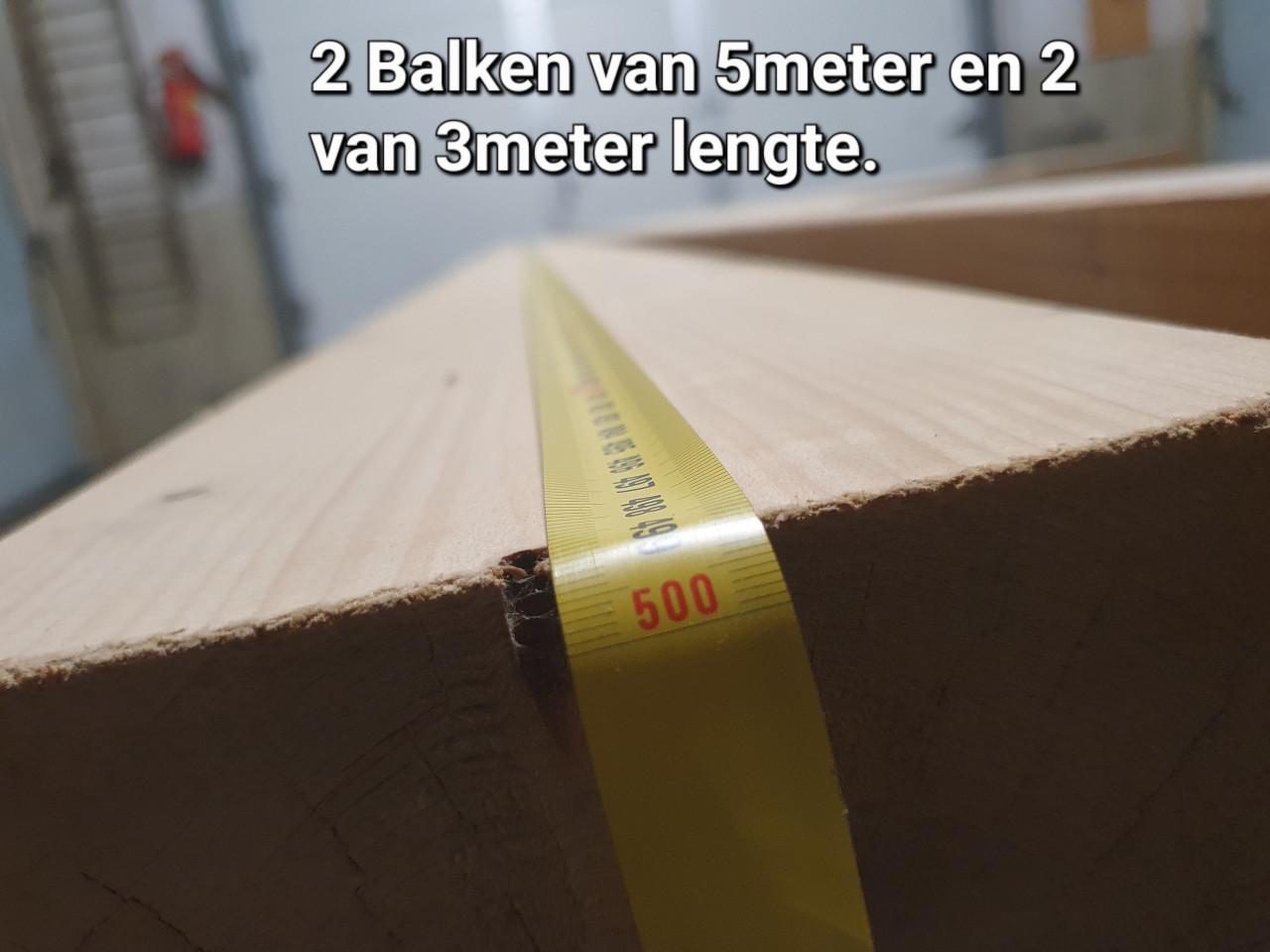 4 nieuwe vurenhouten Gording balken totaal 16 Meter