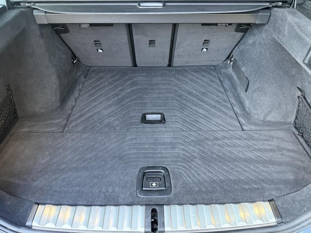 BMW 3-serie touring 330i automaat x-drive high executive