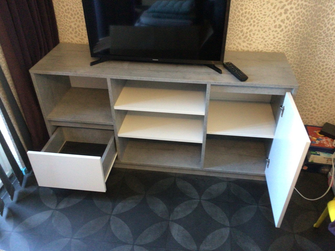 Mooi dressoir.