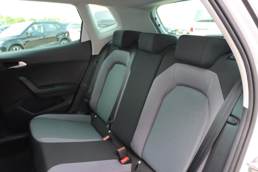 Seat Arona 1.0 tsi style business intense