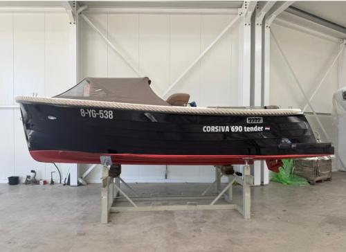 Corsiva Tender 690 – Luxe, en comfort in perfecte staat