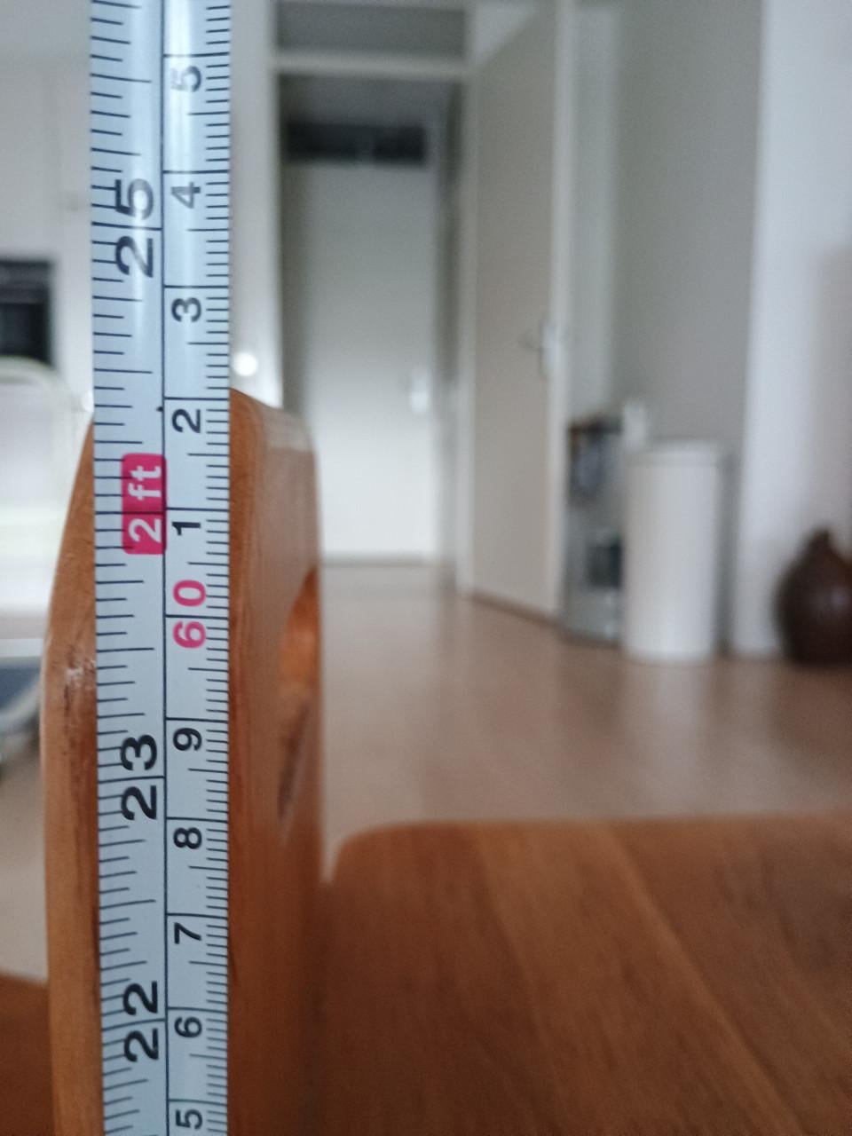 Te koop: licht eiken lectuur opslagrek