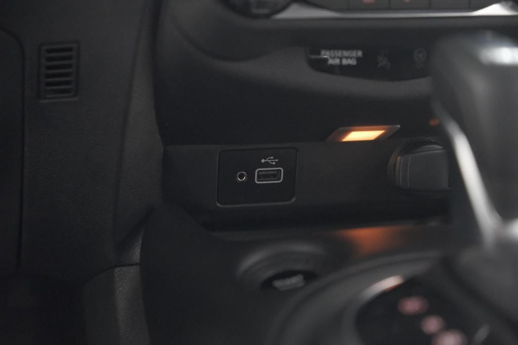 Nissan Juke 1.6 hybrid business premium | camera | apple carplay | parkeers