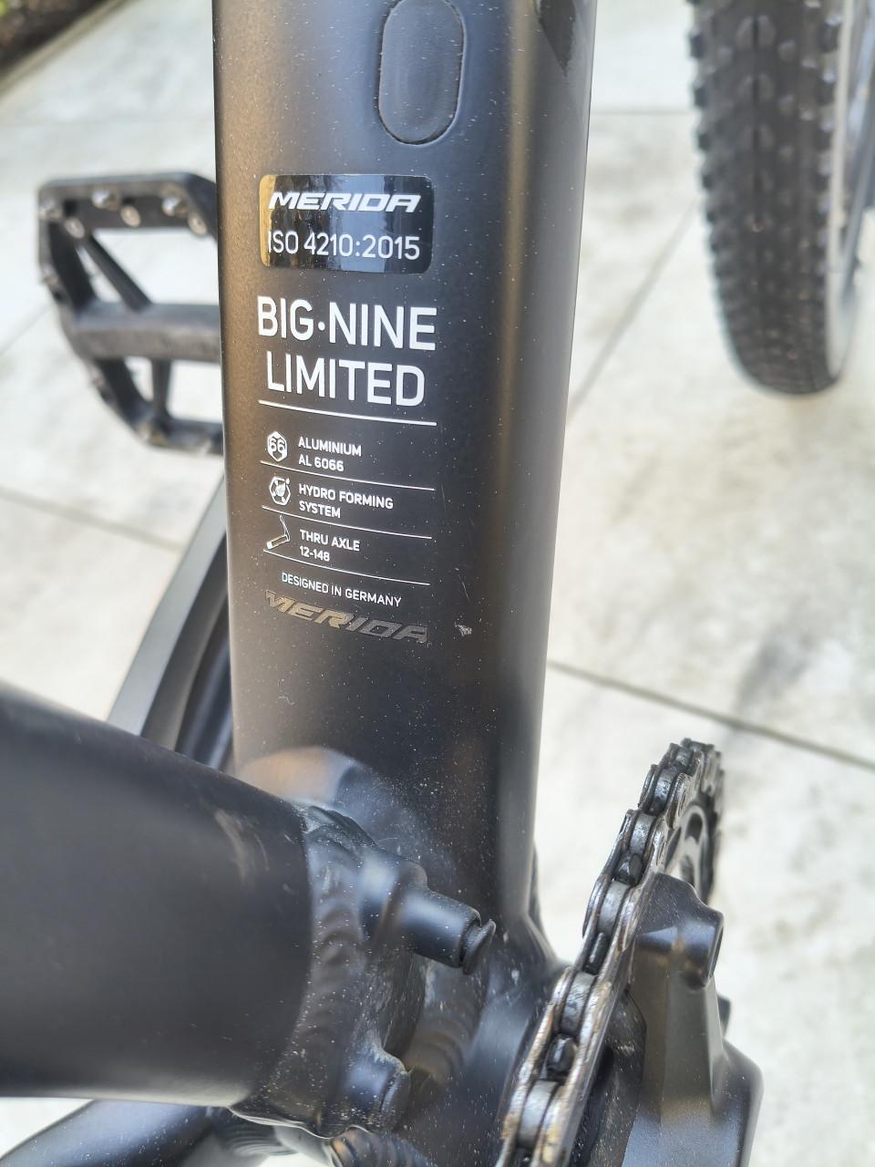 Merida limited edition mat zwart maat M