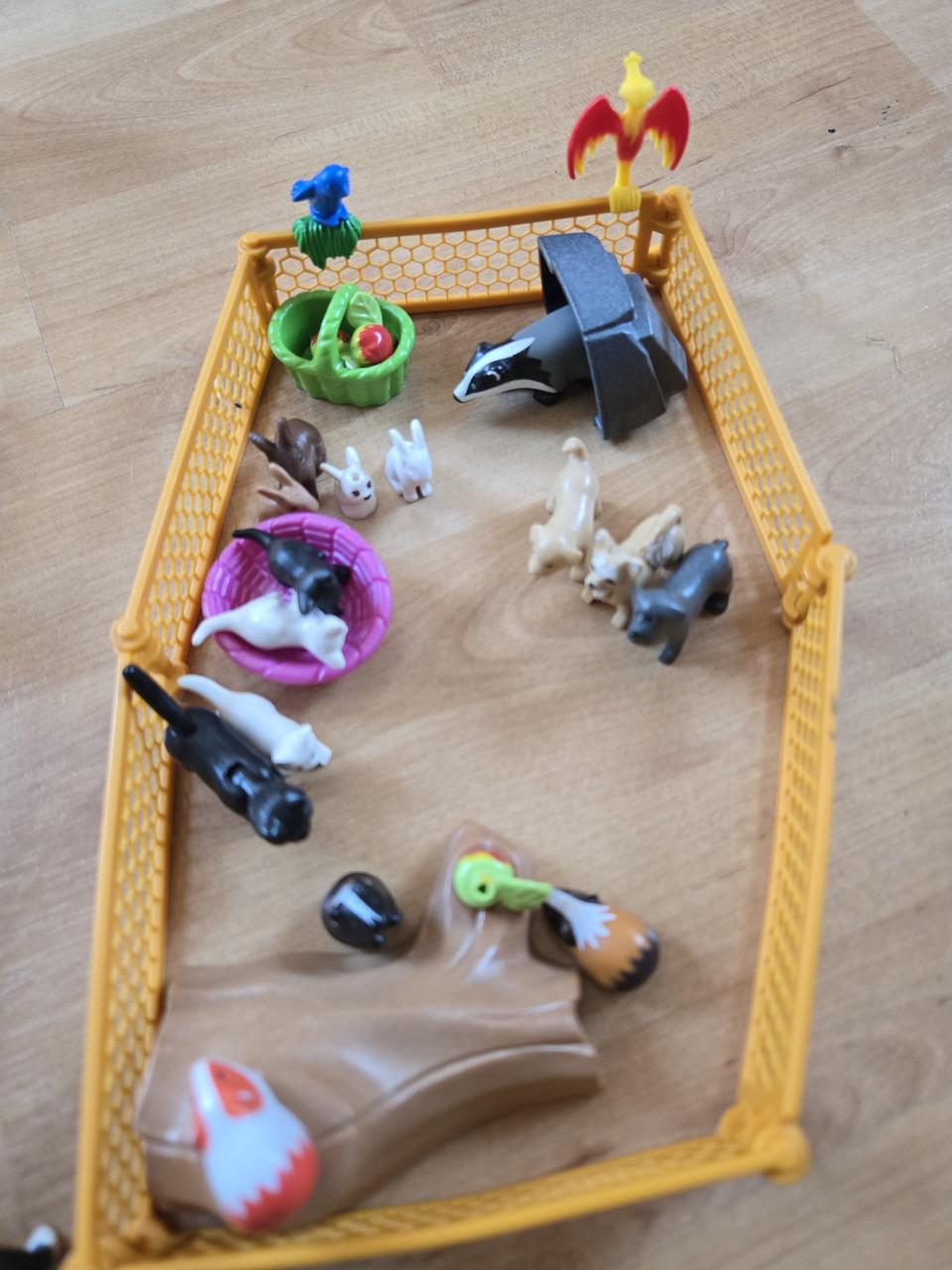 Veel setjes Playmobil