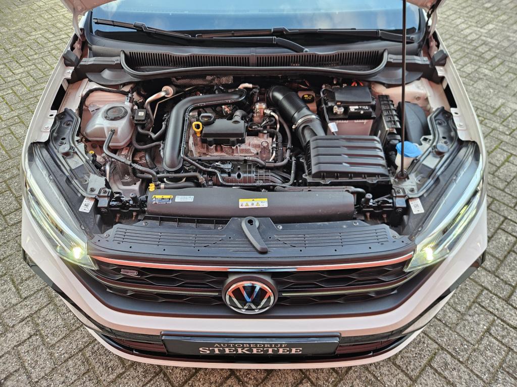 Volkswagen Taigo 1.0 tsi r-line | carplay | camera | rijklaar inclusief 1 j