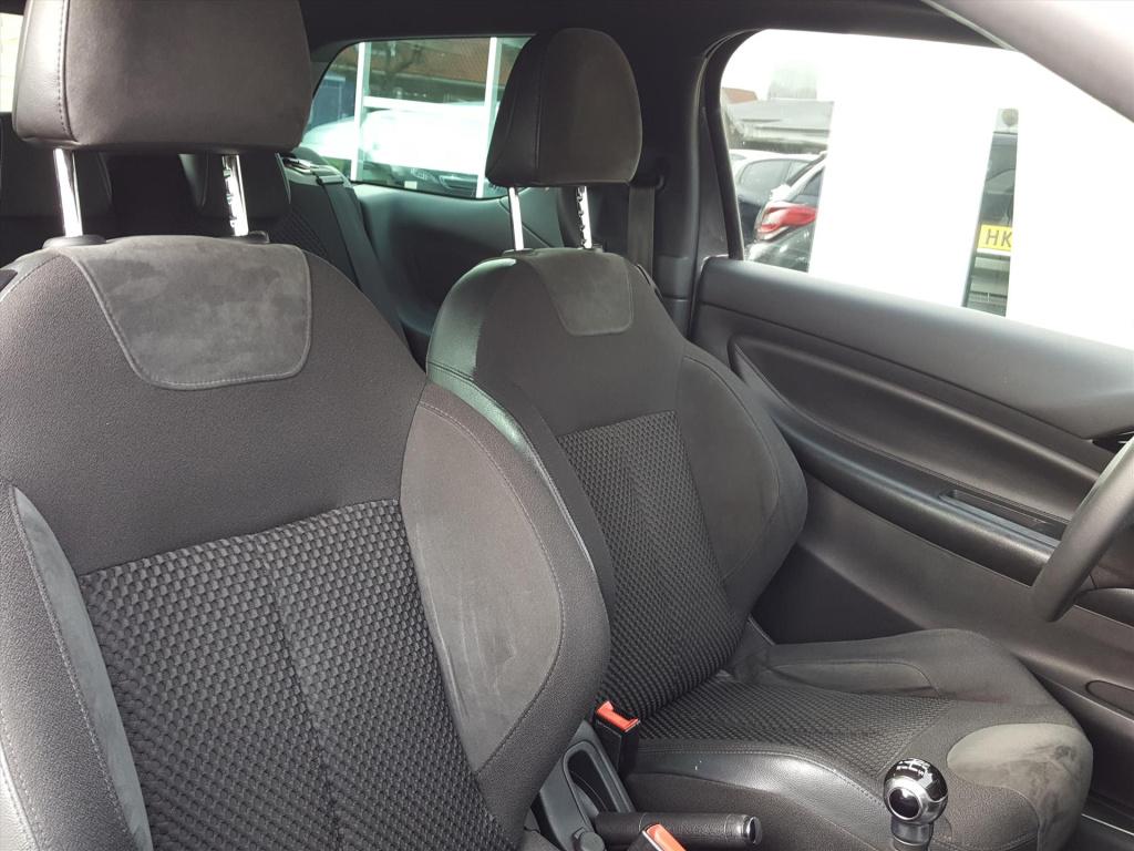 Citroen DS3 cabrio 1.2 vti 82pk so chic | cruise control | parkeersensoren 