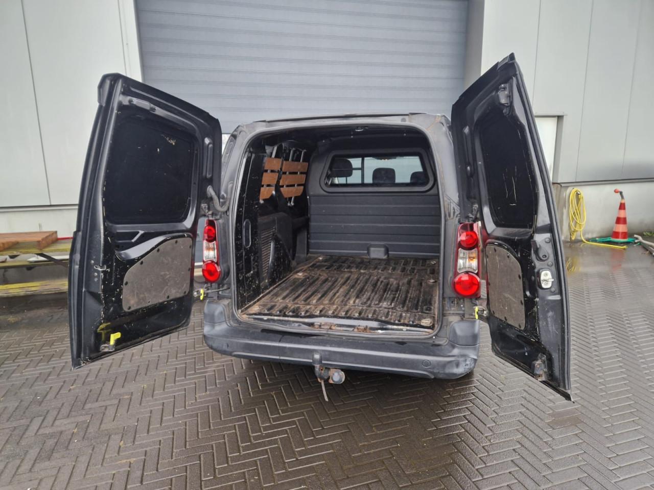 TE KOOP CITROEN BERLINGO 1.6 BLUE HDI 100 COMFORT S&S EURO 6