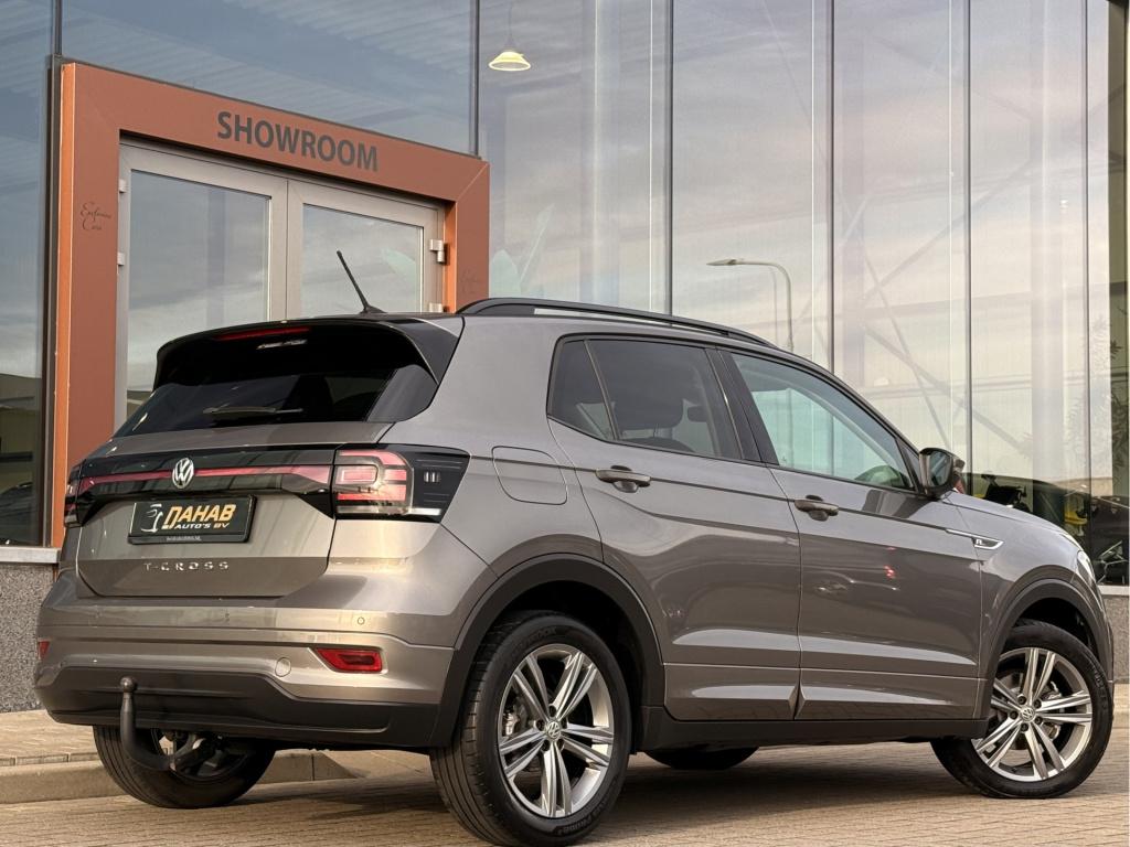 Volkswagen T-cross 1.0 tsi r-line | vc | acc | dab | trekhaak | stoelverwar