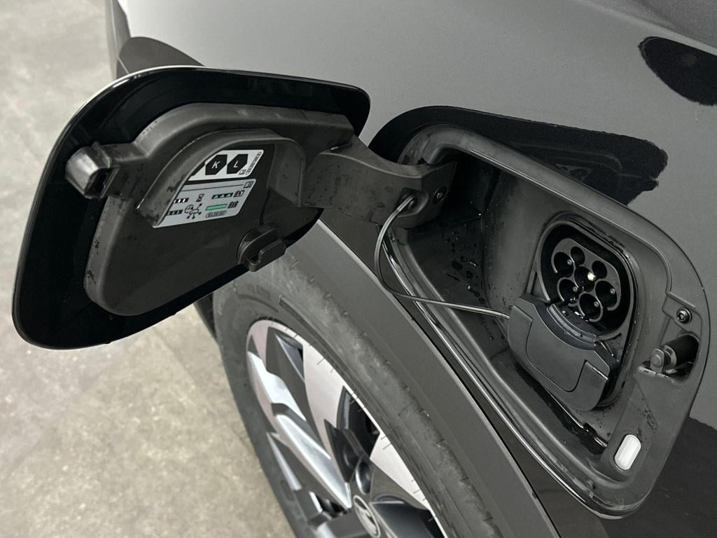 Skoda Kodiaq business edition plus 1.5 tsi phev 150 kw / 204 pk