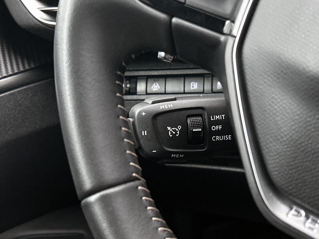Peugeot 3008 1.6 hybrid 225 allure pack | rijklaar | camera achter |