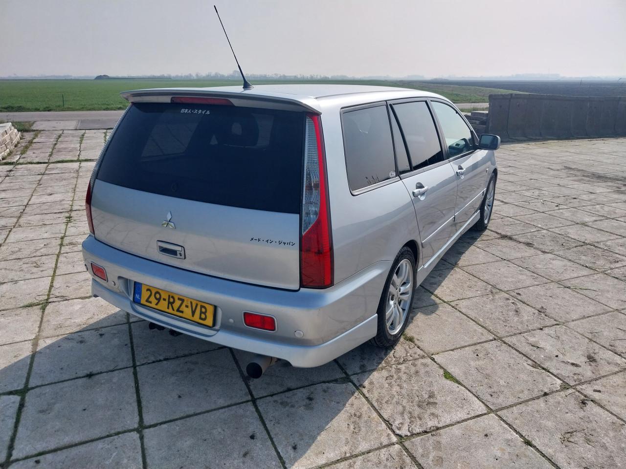 Mitsubishi lancer wagon