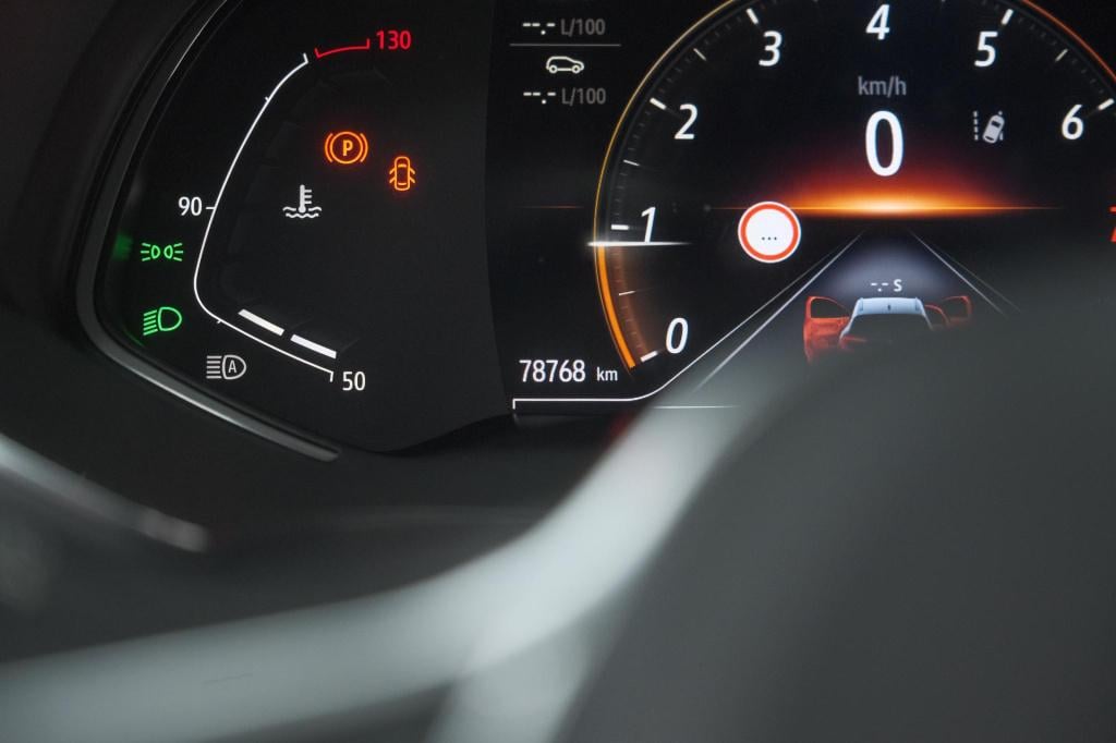 Renault Captur tce 100 intens | camera | stoelverwarming | navigatie | appl