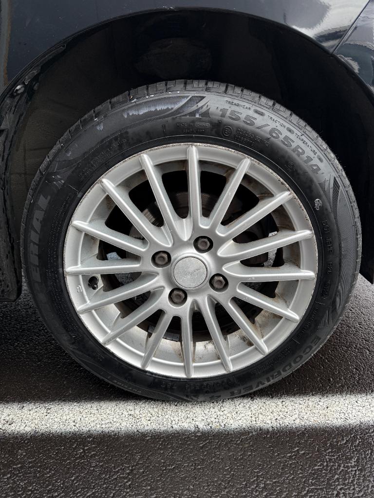 Nissan Pixo 1.0 - acenta