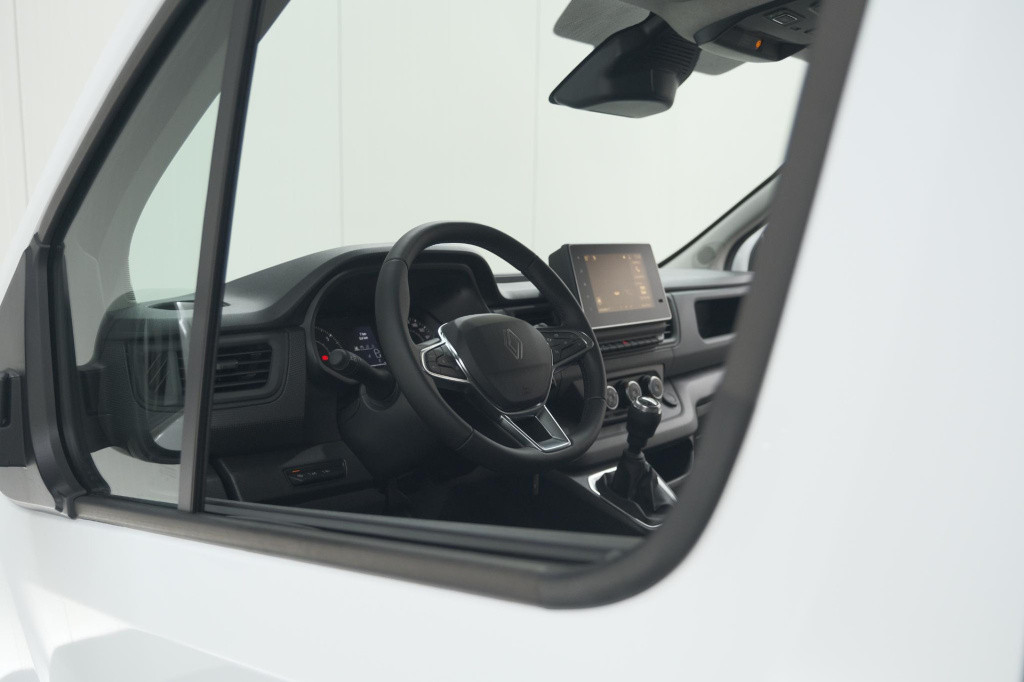 Renault Trafic 2.0 blue dci 130 t30 l2h1 advance | camera | apple carplay |