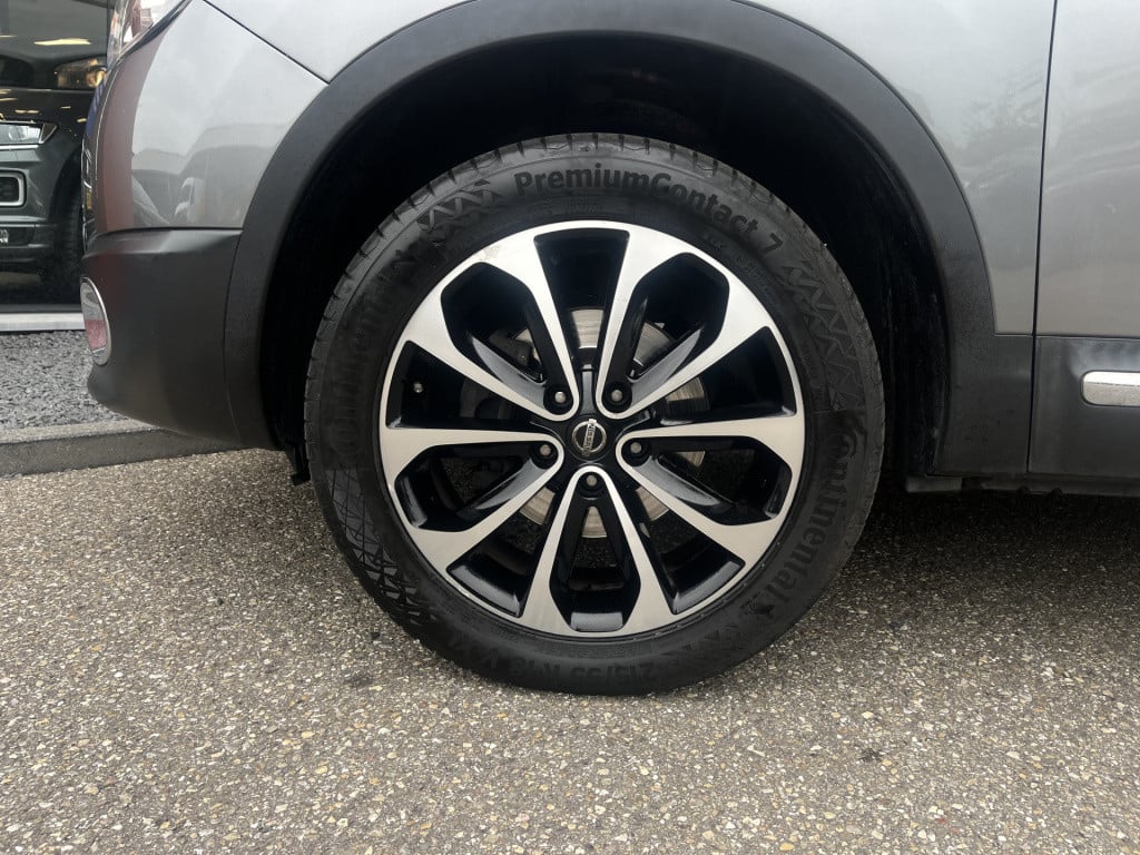 Nissan Qashqai 2.0 connect edition | camera | cruise | navi | trekhaak