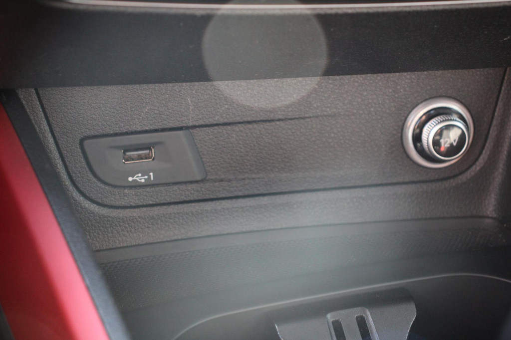 Audi Q2 1.4 tfsi sportline - automaat - acc - led - matrix - apple carplay 