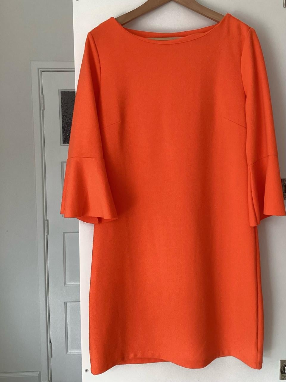 Leuk oranje jurkje leuk voor de zomer maat L