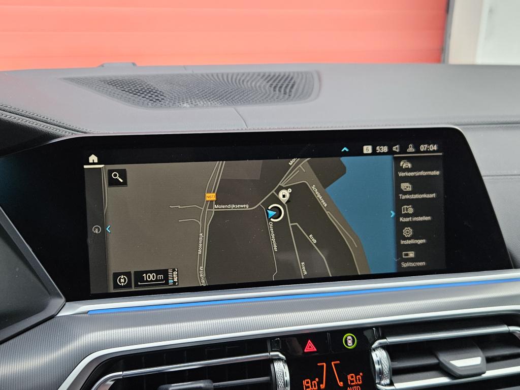 BMW X5 xdrive45e m-sport | achterasbesturing | trekhaak | luchtvering