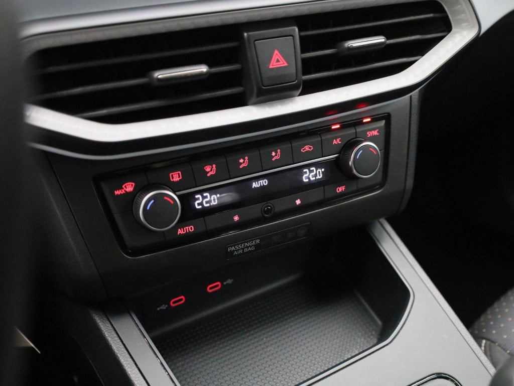 Seat Ibiza 1.0 mpi style | apple carplay / android auto | climate control |