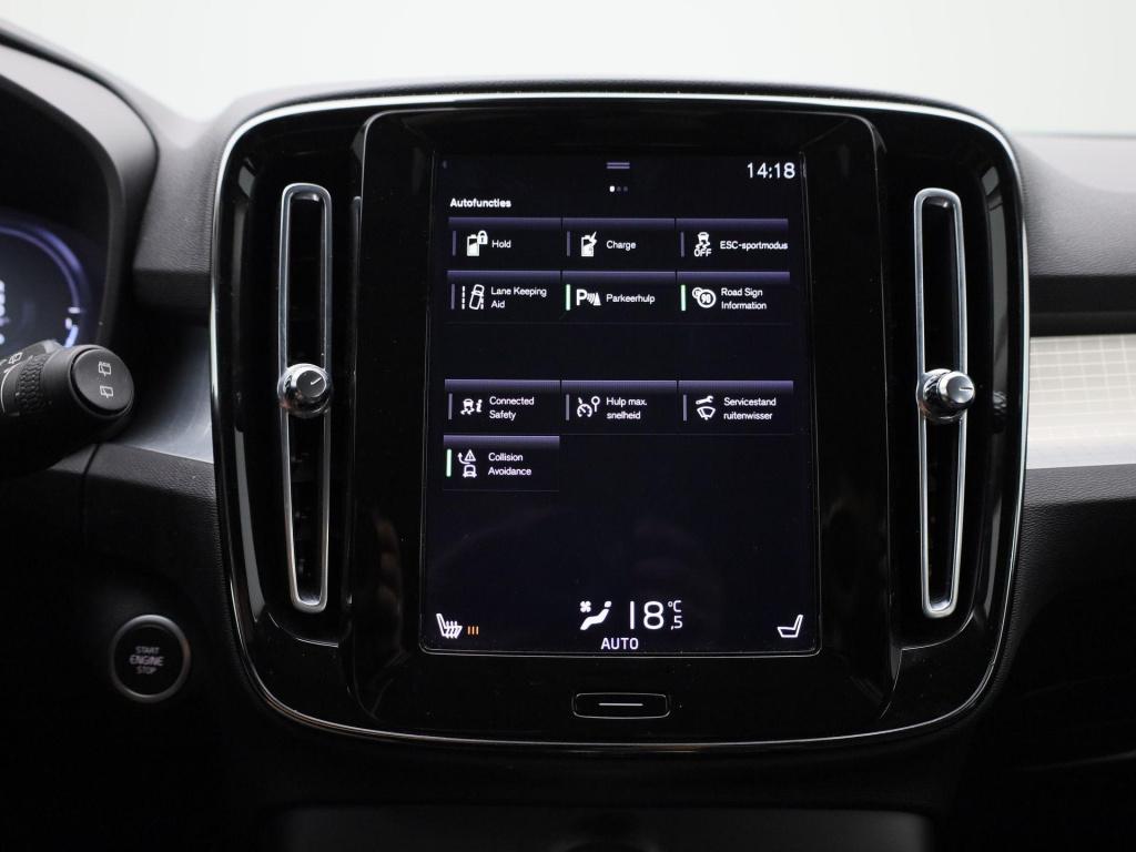 Volvo XC40 1.5 t5 recharge inscription expression | automaat | apple carpla